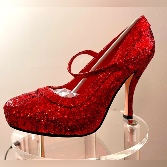 Red heels - Picture 4 of 4